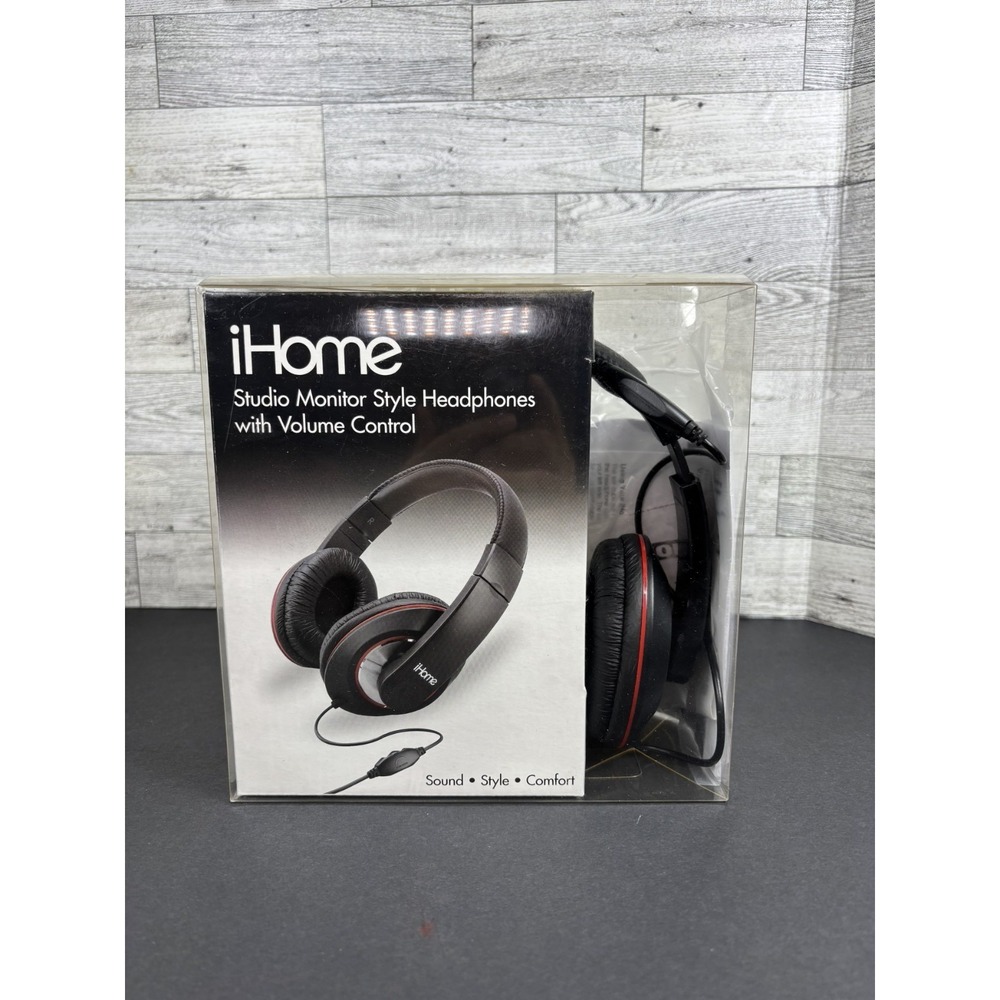 2010 IHOME IB40 studio monitor style headphones with volume control NIB‎
